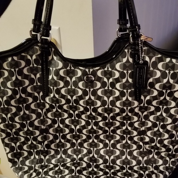 Authentic Coach 3 piece set - Picture 2 of 4